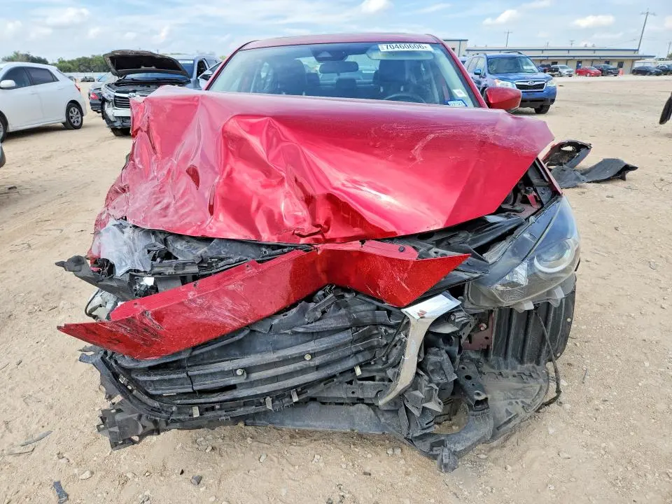 2018 MAZDA 3 TOURING  