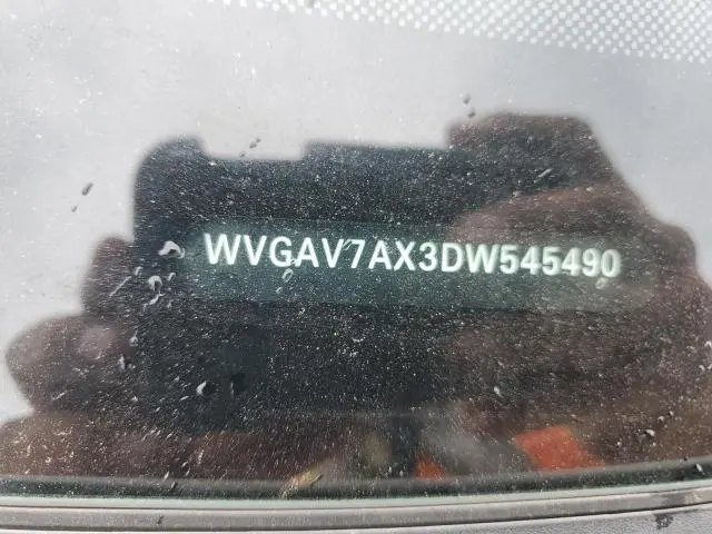 2013 VOLKSWAGEN TIGUAN S  