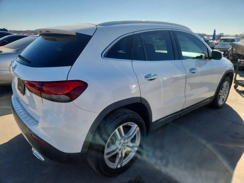 2021 MERCEDES-BENZ GLA 250  