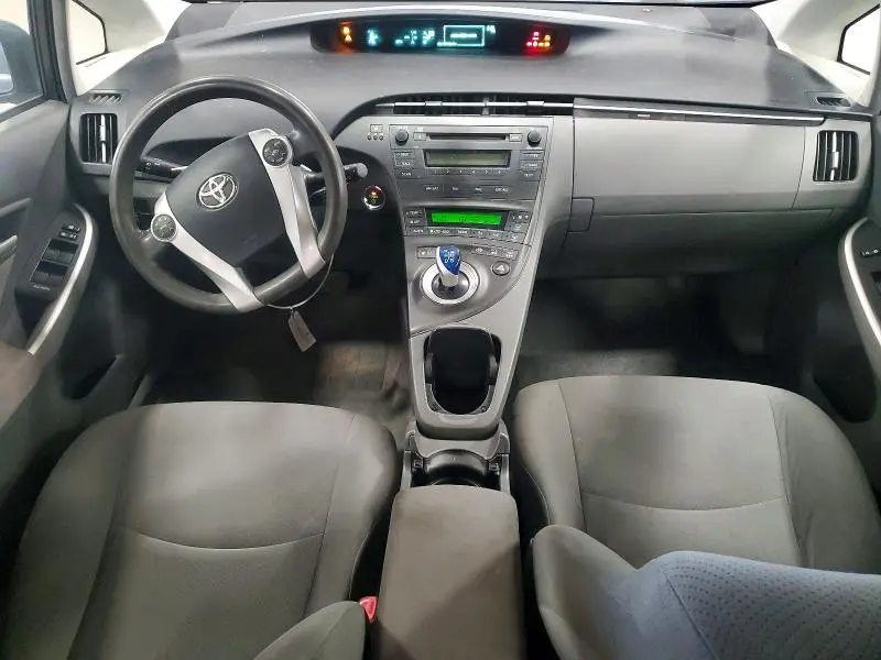 2010 TOYOTA PRIUS II  