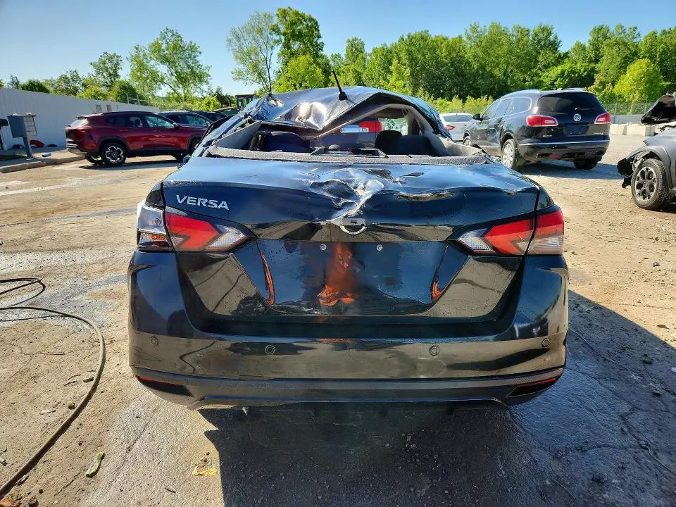 2020 NISSAN VERSA S  
