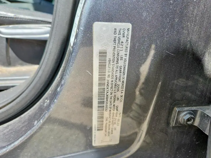2011 VOLKSWAGEN JETTA SE  