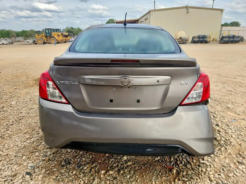2017 NISSAN VERSA 1.6 SV  