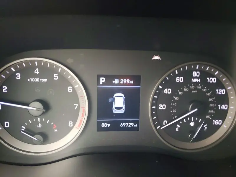 2019 HYUNDAI TUCSON SE  