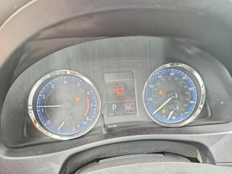 2019 TOYOTA COROLLA LE  