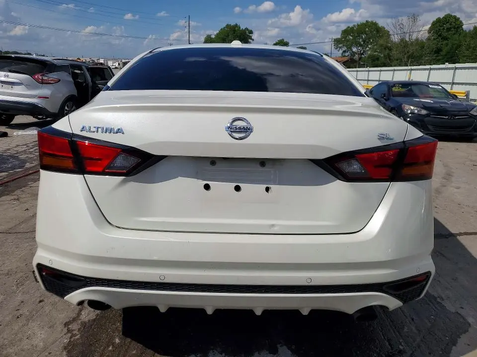 2019 NISSAN ALTIMA SL  