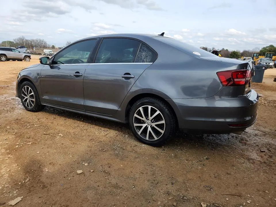 2018 VOLKSWAGEN JETTA SE  