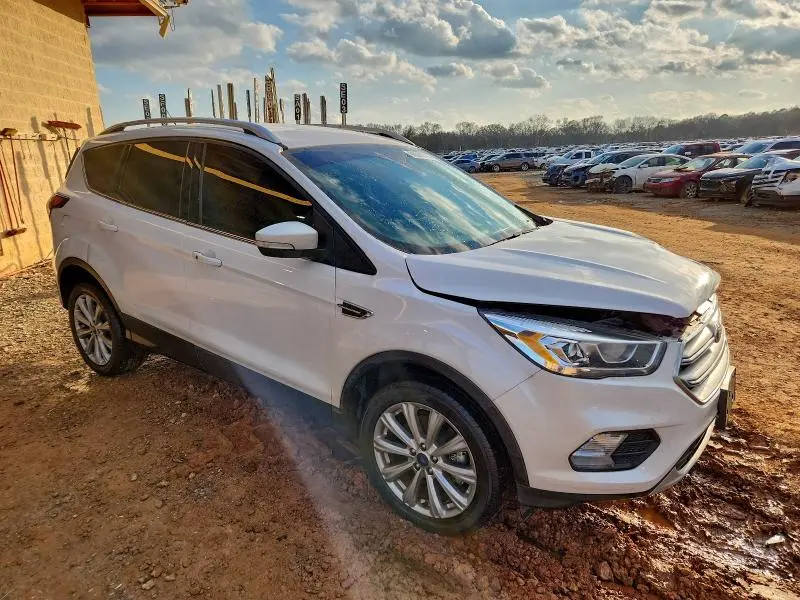 2017 FORD ESCAPE TITANIUM  