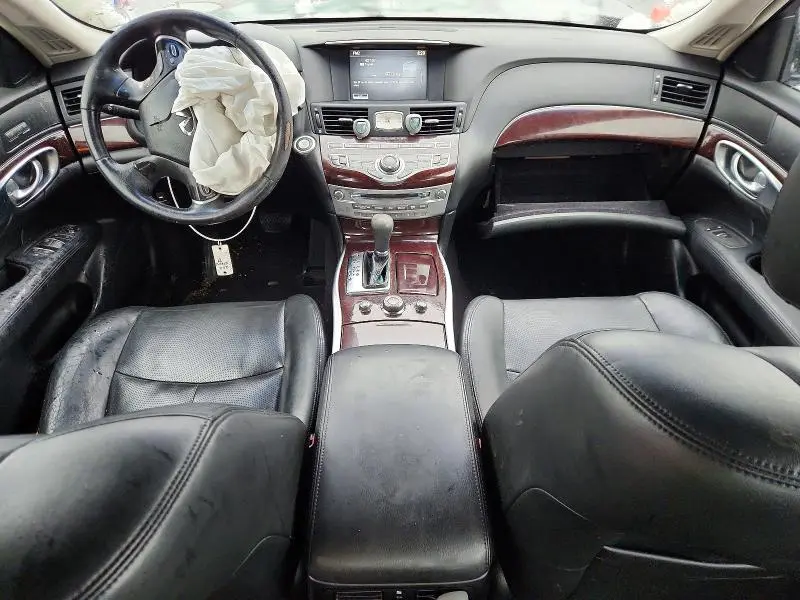 2011 INFINITI M37 X  