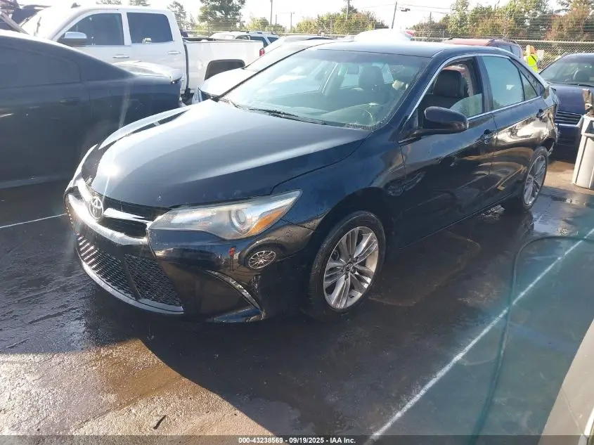 2016 TOYOTA CAMRY SE