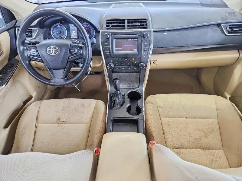 2016 TOYOTA CAMRY LE  