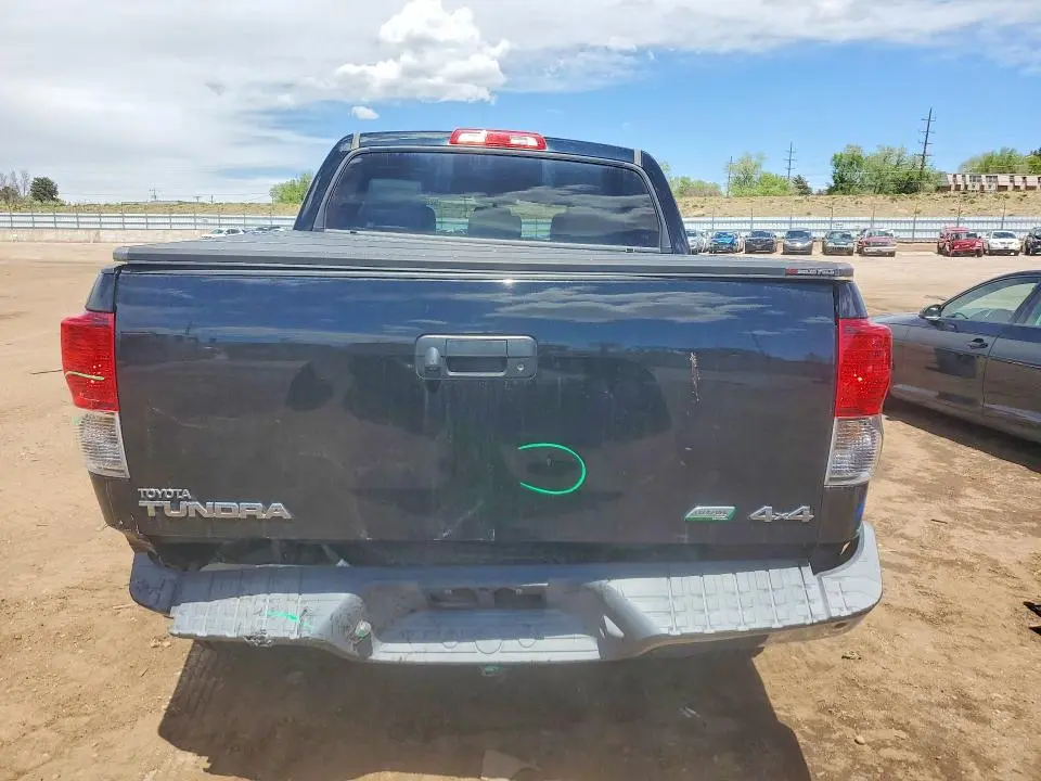 2013 TOYOTA TUNDRA PLATINUM  