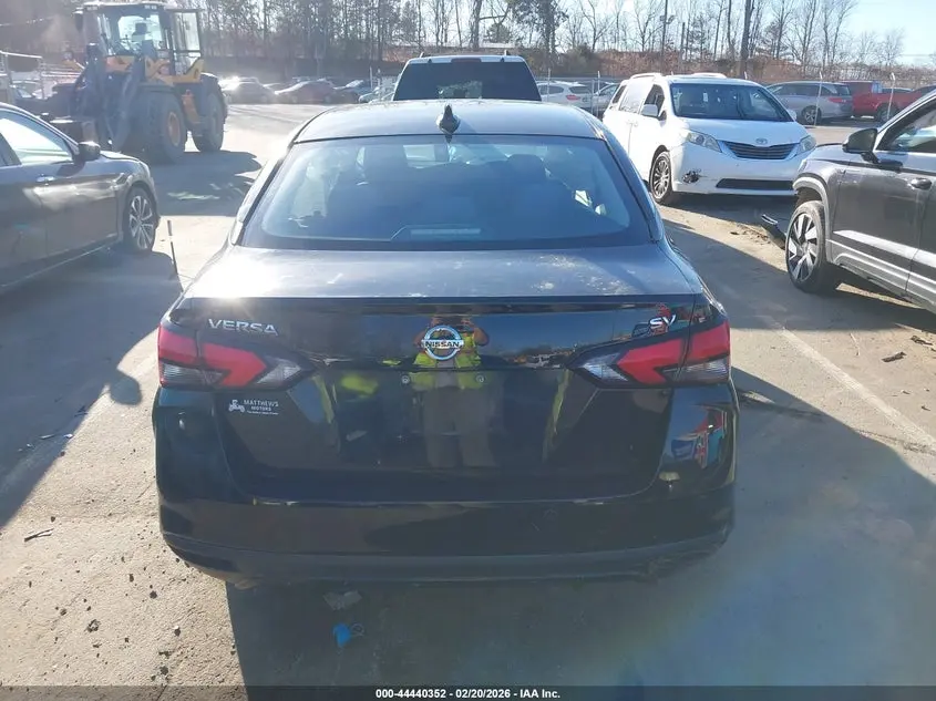 2021 NISSAN VERSA SV XTRONIC CVT