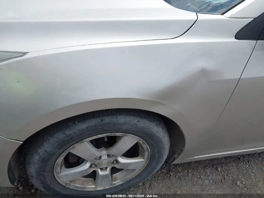 2013 CHEVROLET CRUZE LT