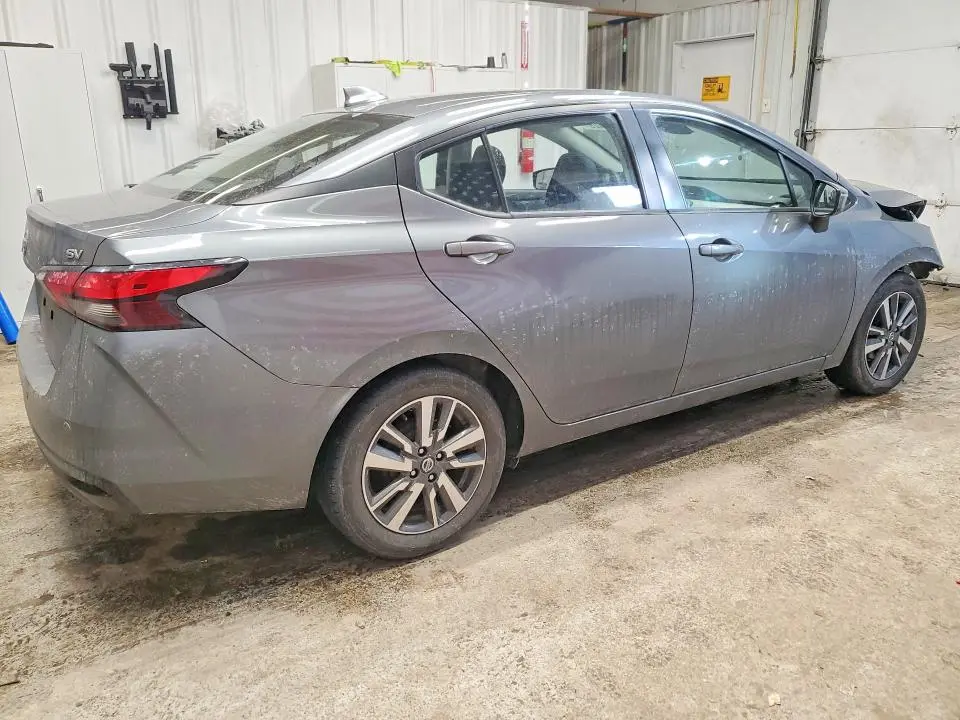 2021 NISSAN VERSA SV  