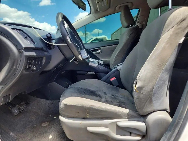 2013 TOYOTA PRIUS TWO  