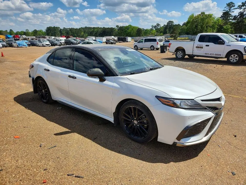 2021 TOYOTA CAMRY XSE V6  