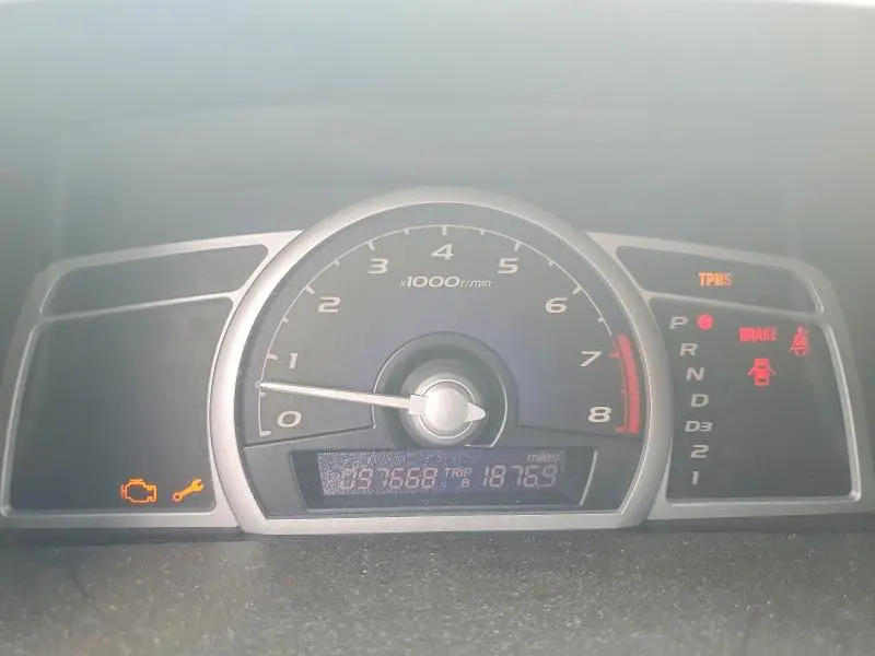2011 HONDA CIVIC LX  