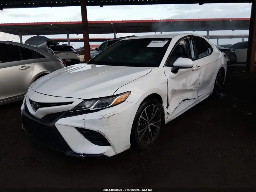 2019 TOYOTA CAMRY SE