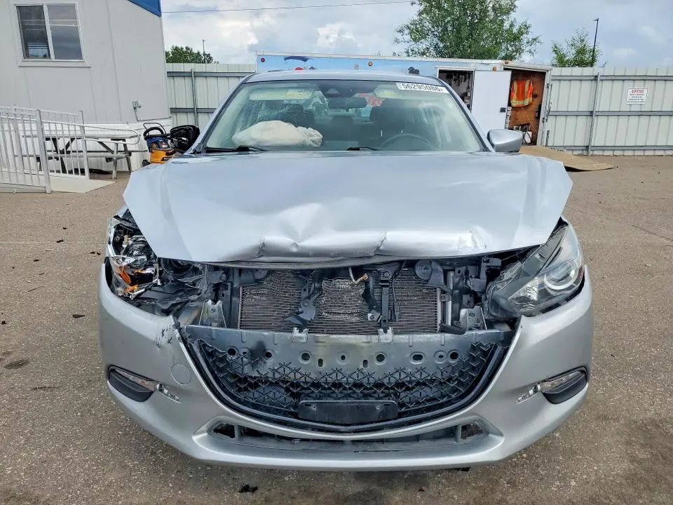 2017 MAZDA 3 TOURING  
