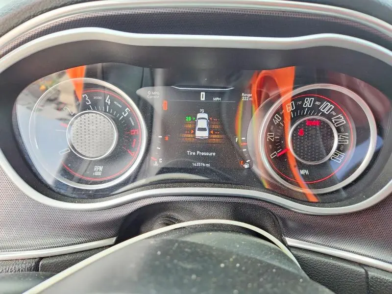 2015 DODGE CHALLENGER SXT PLUS  