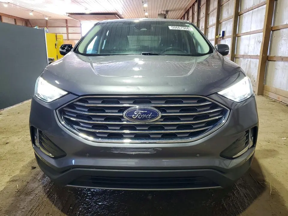 2022 FORD EDGE TITANIUM  