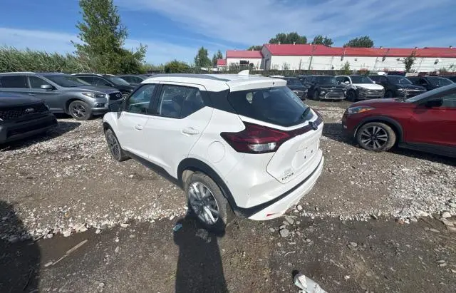 2021 NISSAN KICKS SV  