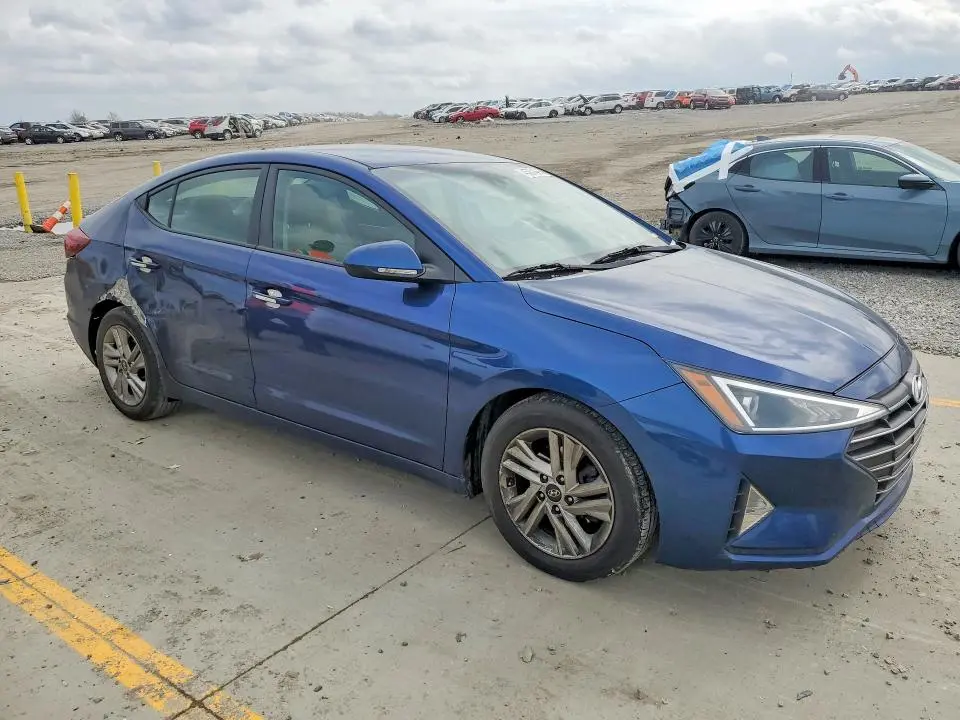 2020 HYUNDAI ELANTRA   