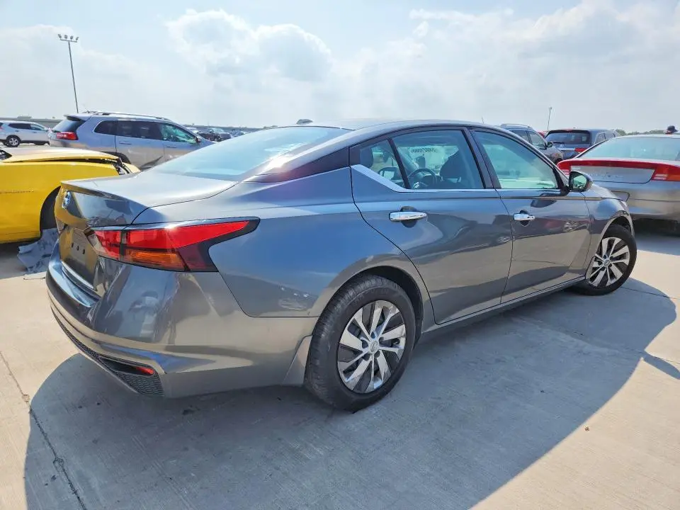 2020 NISSAN ALTIMA S  
