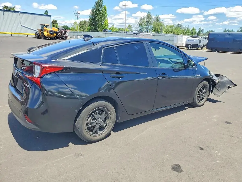 2022 TOYOTA PRIUS LE  