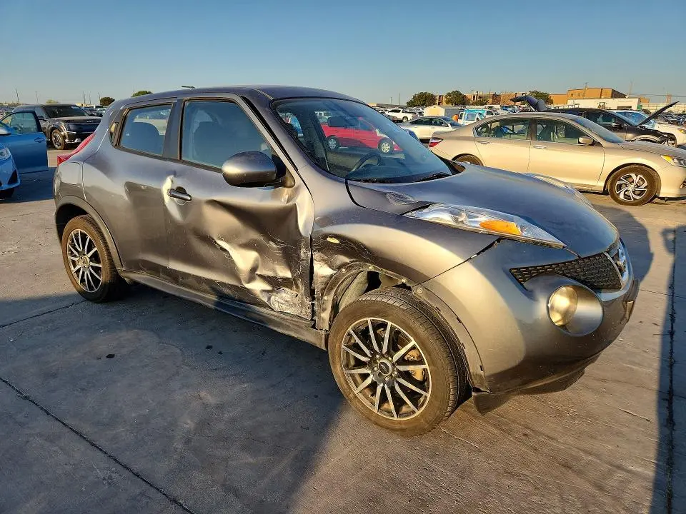 2013 NISSAN JUKE S  