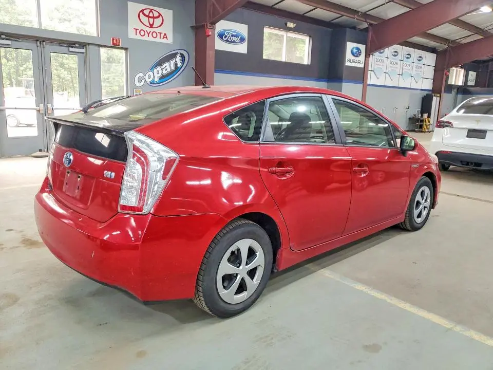 2013 TOYOTA PRIUS TWO  
