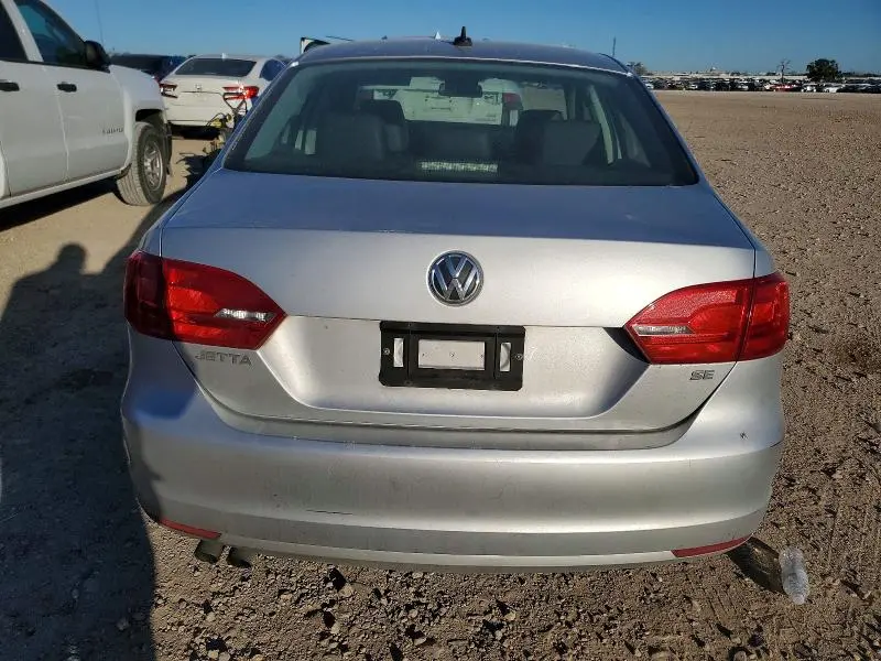 2014 VOLKSWAGEN JETTA SE  