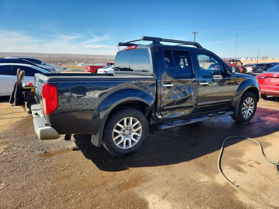 2011 NISSAN FRONTIER S  