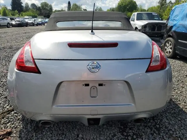 2010 NISSAN 370Z   