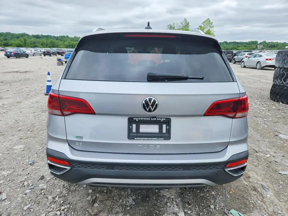 2024 VOLKSWAGEN TAOS SE  