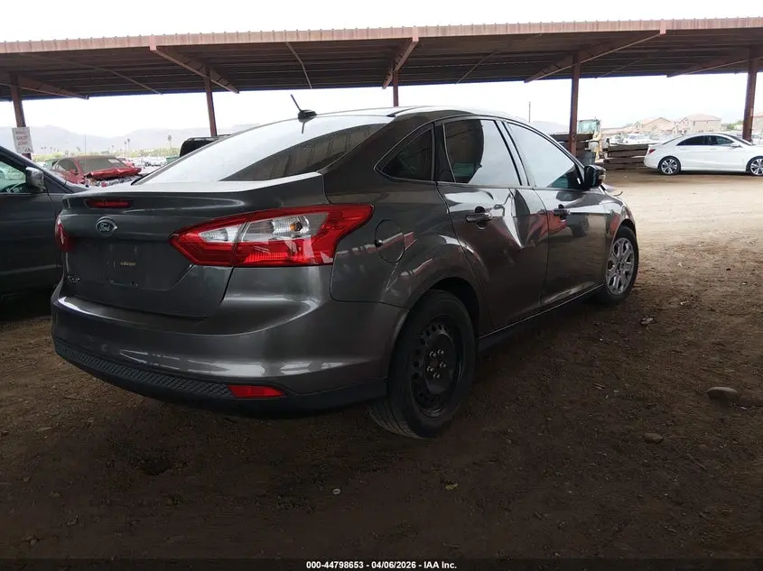 2012 FORD FOCUS SE