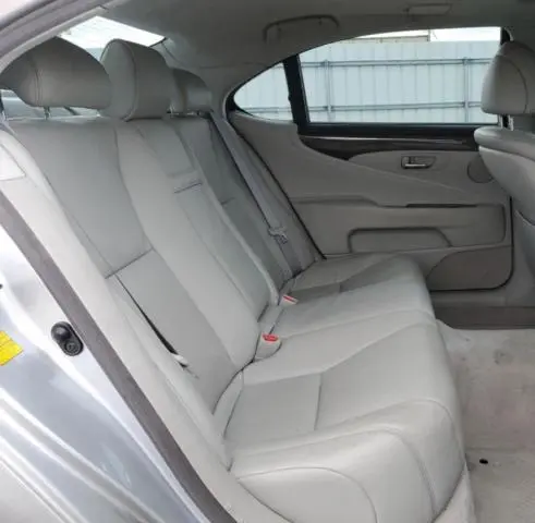 2010 LEXUS LS 460L  
