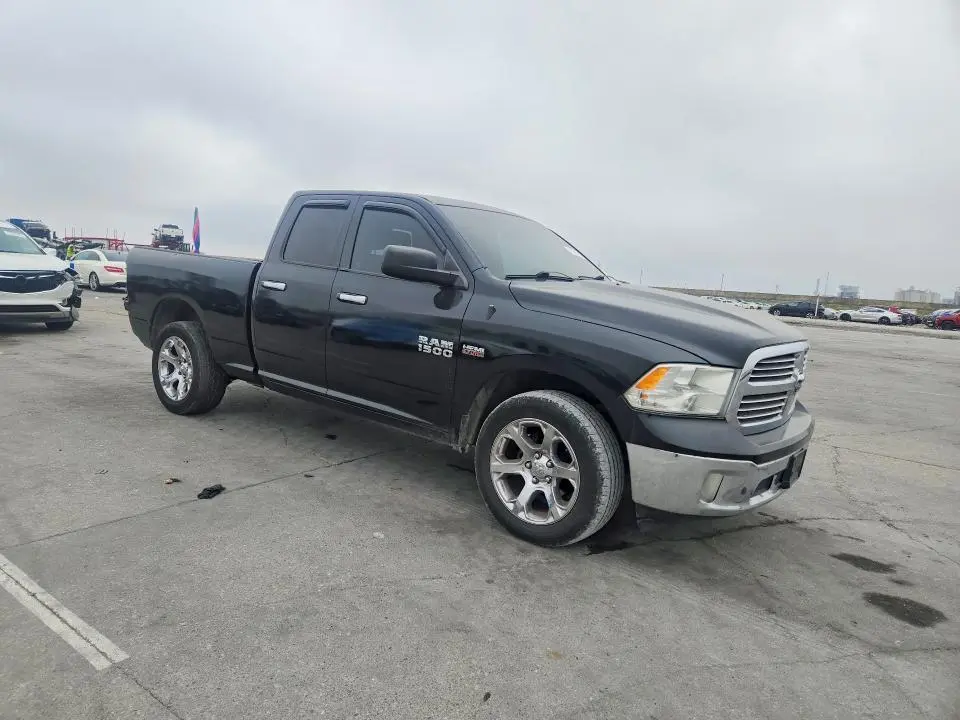 2014 RAM 1500 SLT  