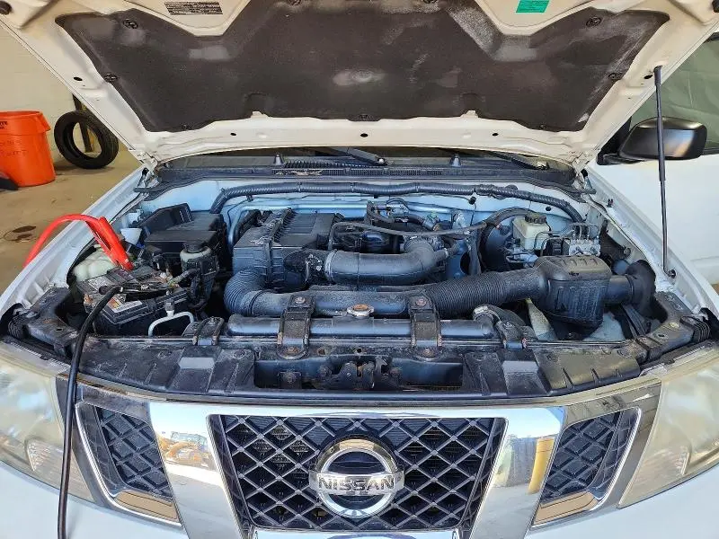 2013 NISSAN FRONTIER S  