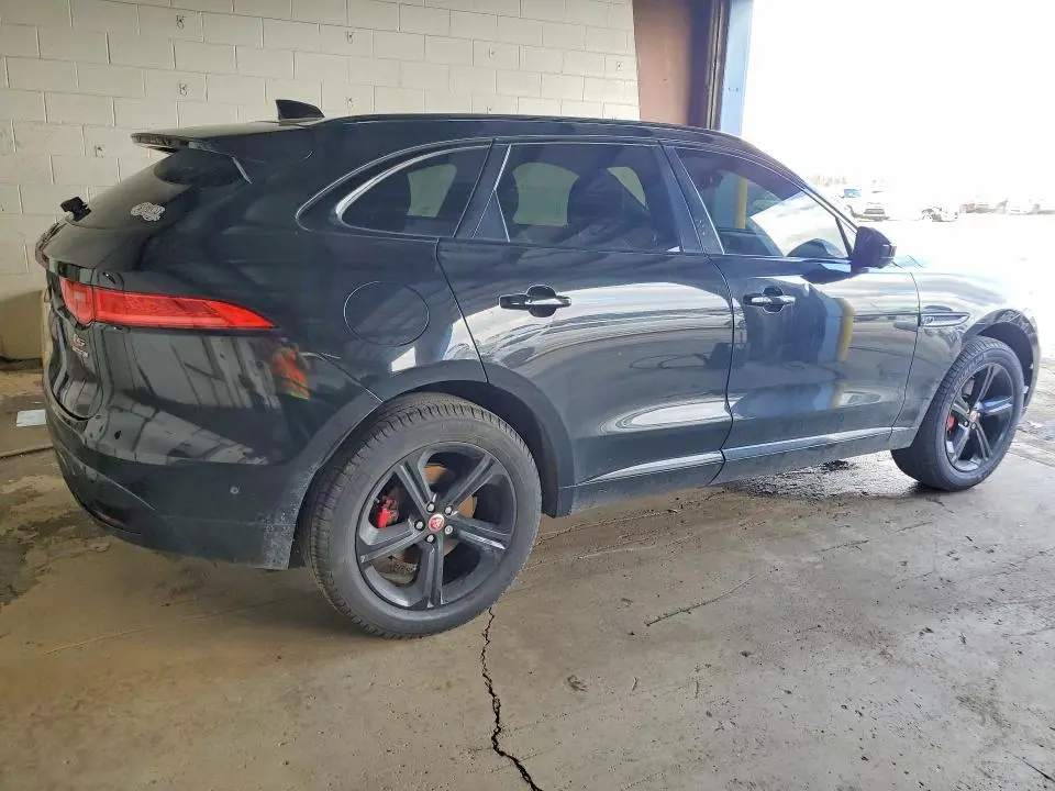 2019 JAGUAR F-PACE S V6
