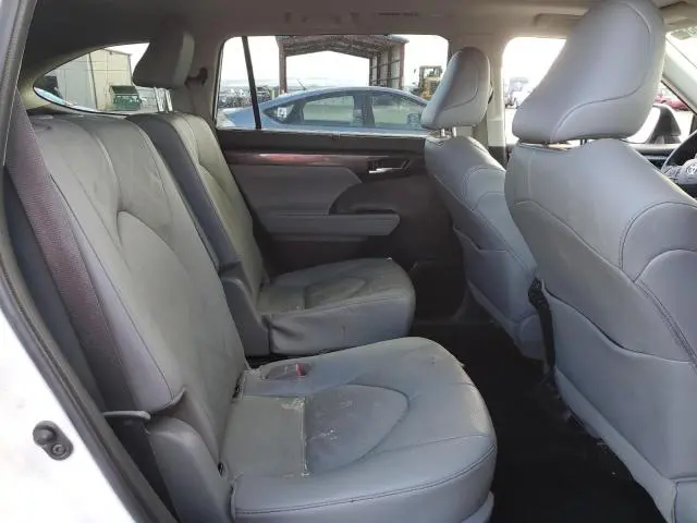2021 TOYOTA HIGHLANDER HYBRID PLATINUM  