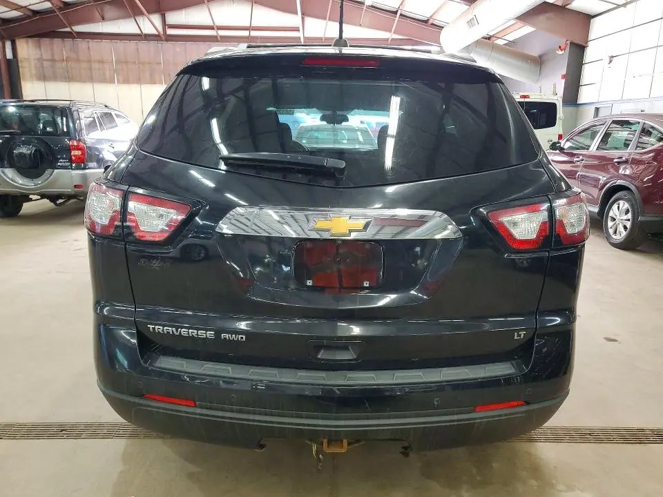 2017 CHEVROLET TRAVERSE LT  