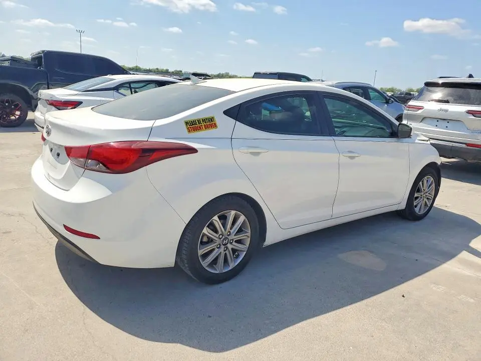 2014 HYUNDAI ELANTRA SE  