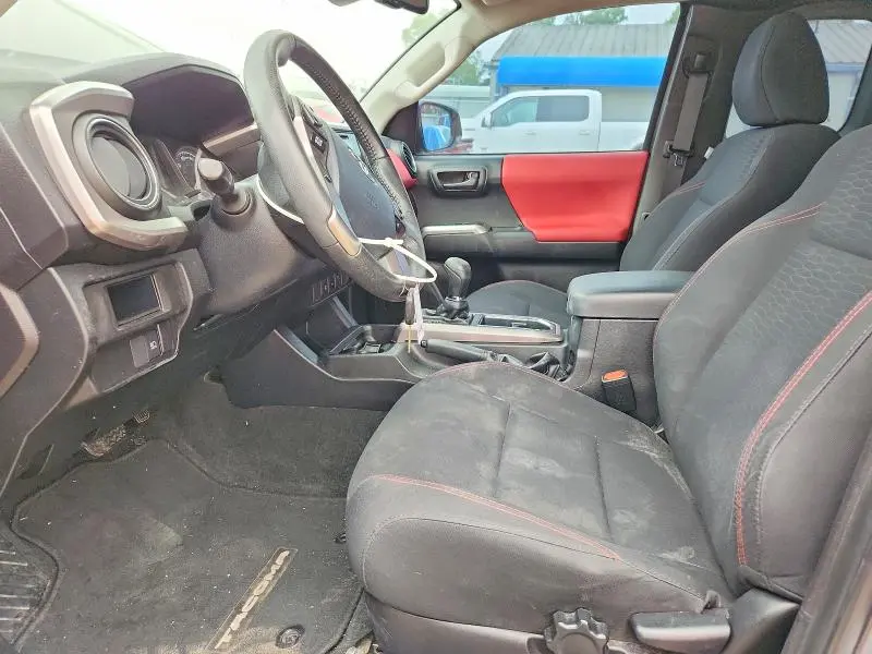 2018 TOYOTA TACOMA SR5 V6  
