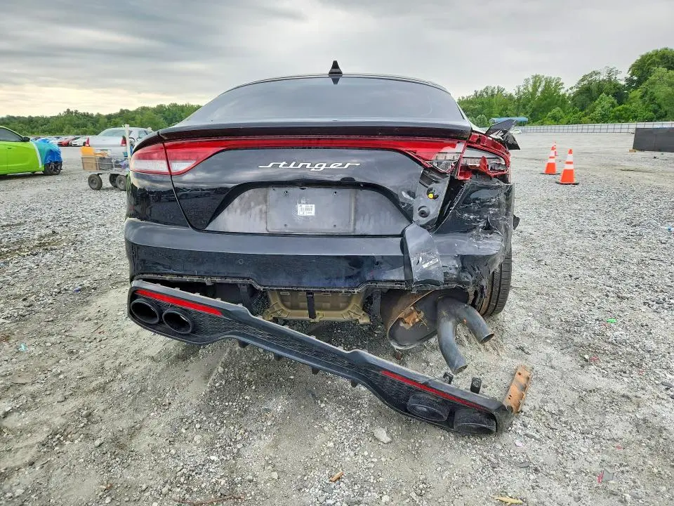 2023 KIA STINGER GT LINE  