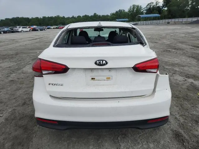 2017 KIA FORTE LX  