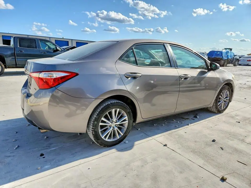 2014 TOYOTA COROLLA LE PLUS  