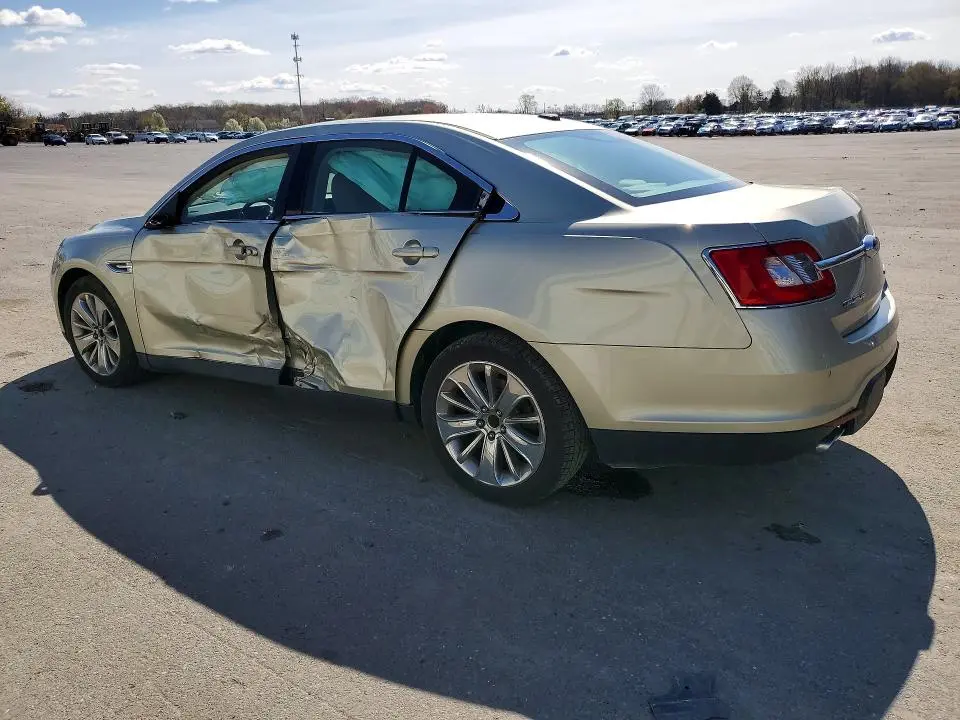 2011 FORD TAURUS   