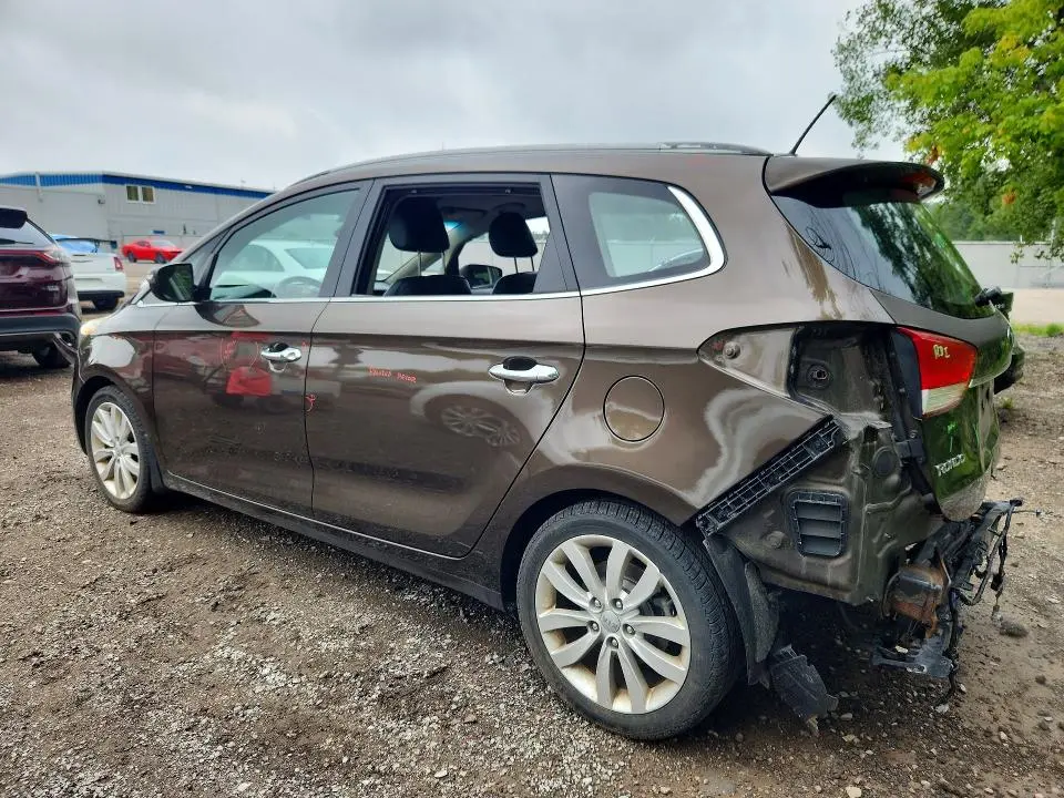 2014 KIA RONDO   